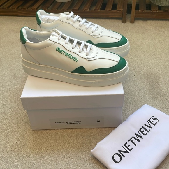 🧲 Nwb OneTwelves green and white leather sneakers made in Italy - Picture 1 of 8